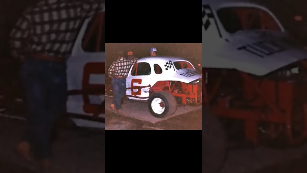 Vintage stock car racing action! 