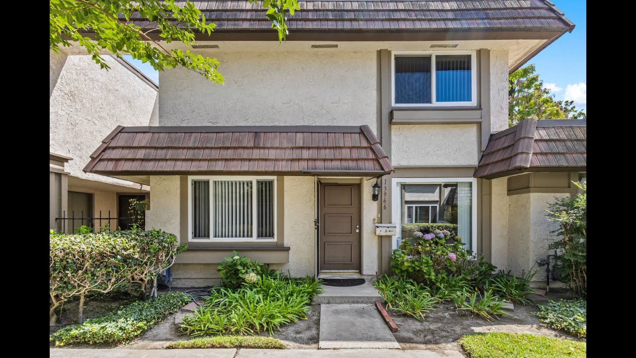 13966 Chelmsford Walk Westminster, CA |