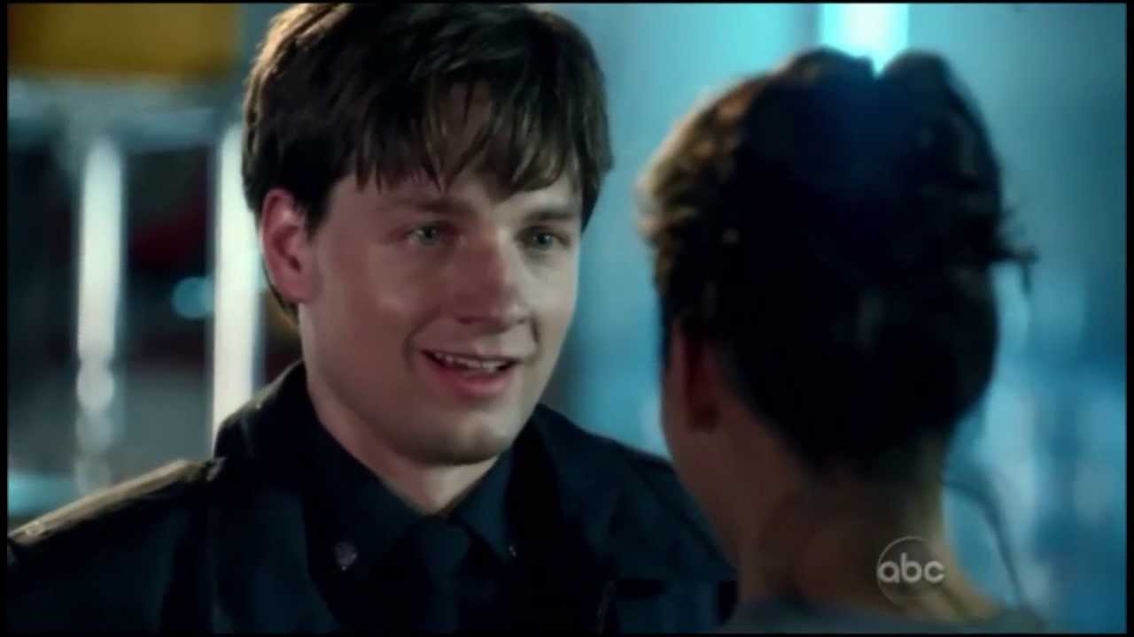 Rookie Blue - 2x5 - Sue saves Dov from the bomb