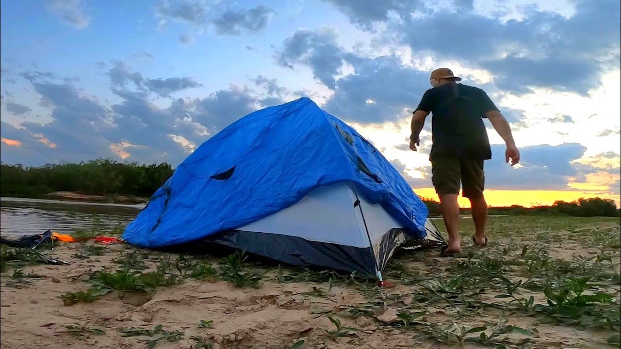 Acampando solo en la isla. Pesca y cocina, como hacer tacos de pescado frito. PESCA URBANA outdoor