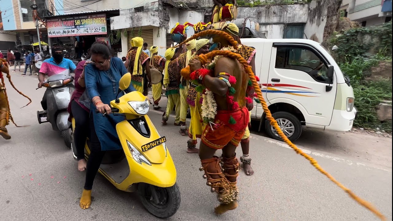 Lal Darwaza Bonalu 2024 | Old City Vijay Potharaju Entry | Amruth Potharaju #laldarwazabonalu2024