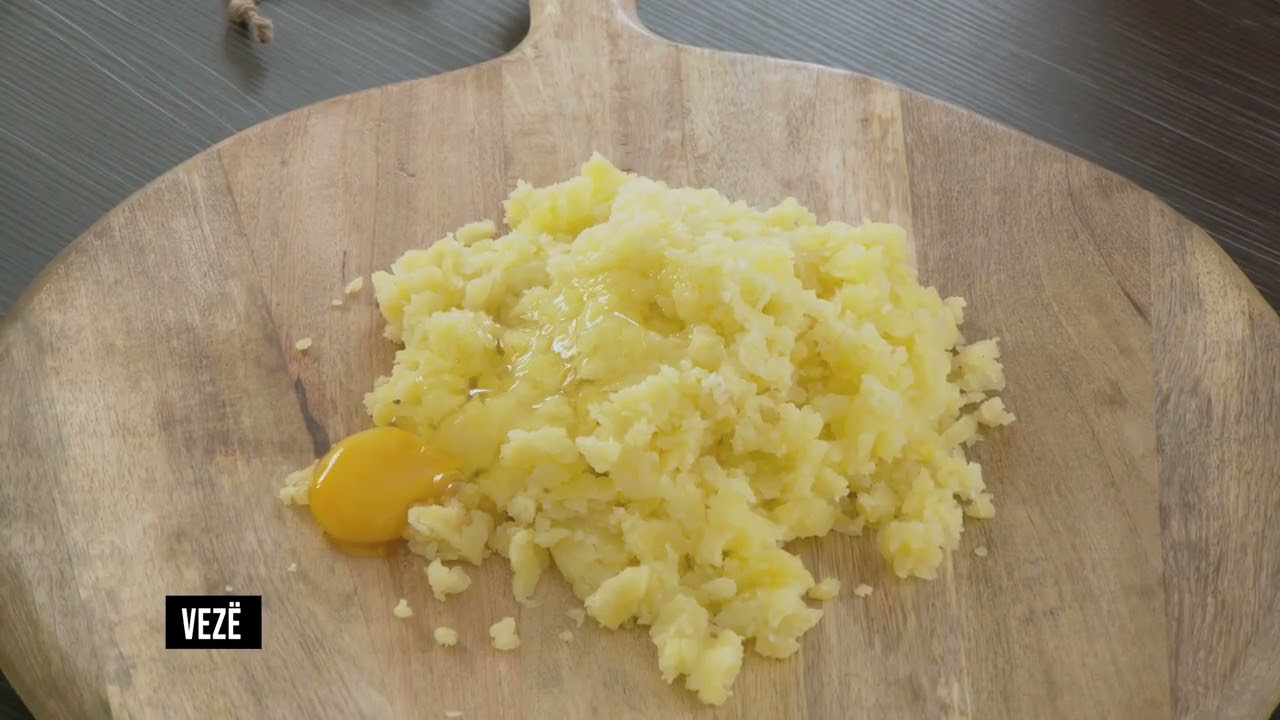 Video receta 3 -  Makarona shtëpie Gnocchi