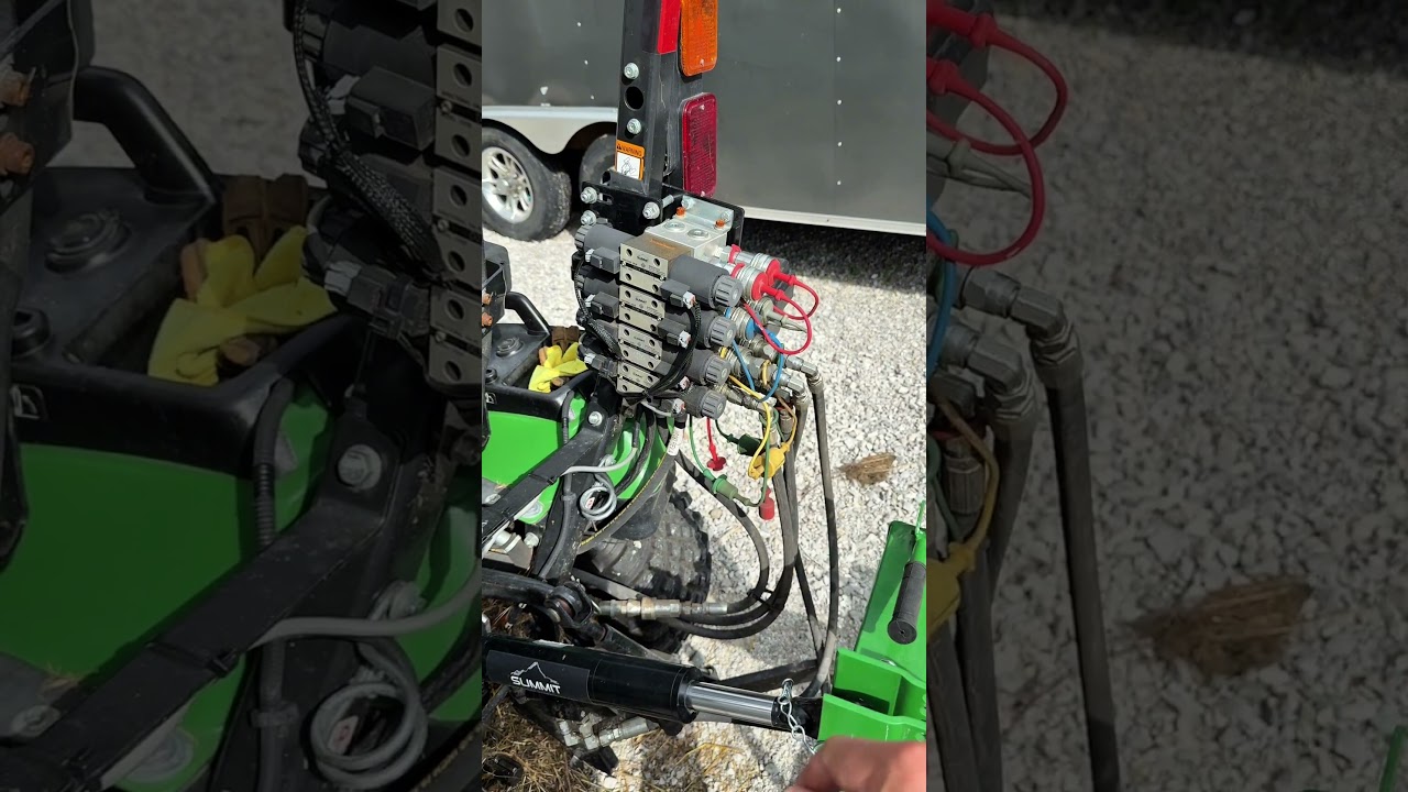 WHAT TYPES OF HYDRAULICS CAN YOU GET ON YOUR TRACTOR? #tractor #farming