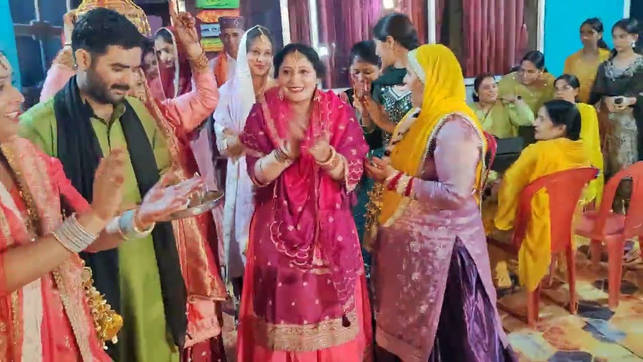 Jaago Aaiya first time in himachal 😂😂😂