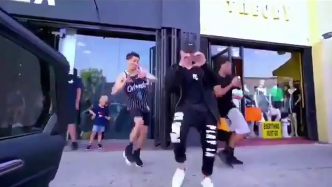 Drake KIKI CHALLENGE ( FAILS) FUNNY ARABIC EDITION