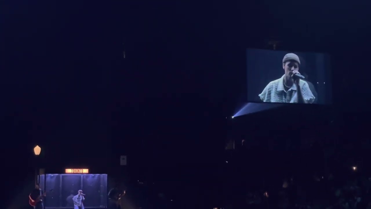 Justice Tour in Toronto 2022- Yummy, Changes, Love Yourself, Off My Face (Acoustic) - Justin Bieber
