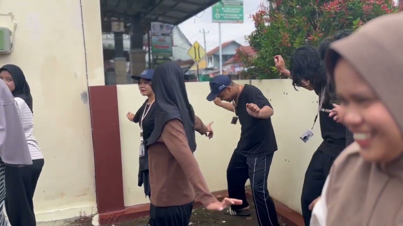 PROKER KESEHATAN II Senam Prolanis bersama Posyandu 