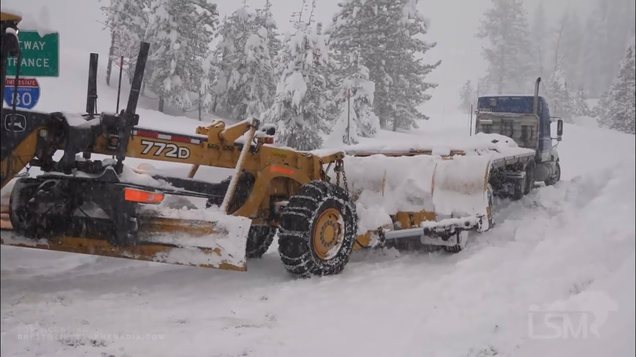 01-28-2021 Cisco, CA - I-80 closure after semis getting stuck in heavy snow