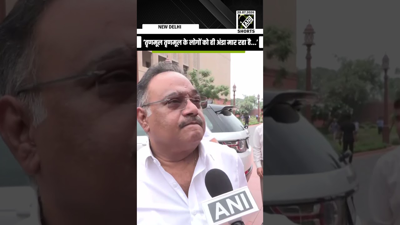 BJP&rsquo;s Samik Bhattacharya mocks TMC over egg attacks, says leaders move around with helmets