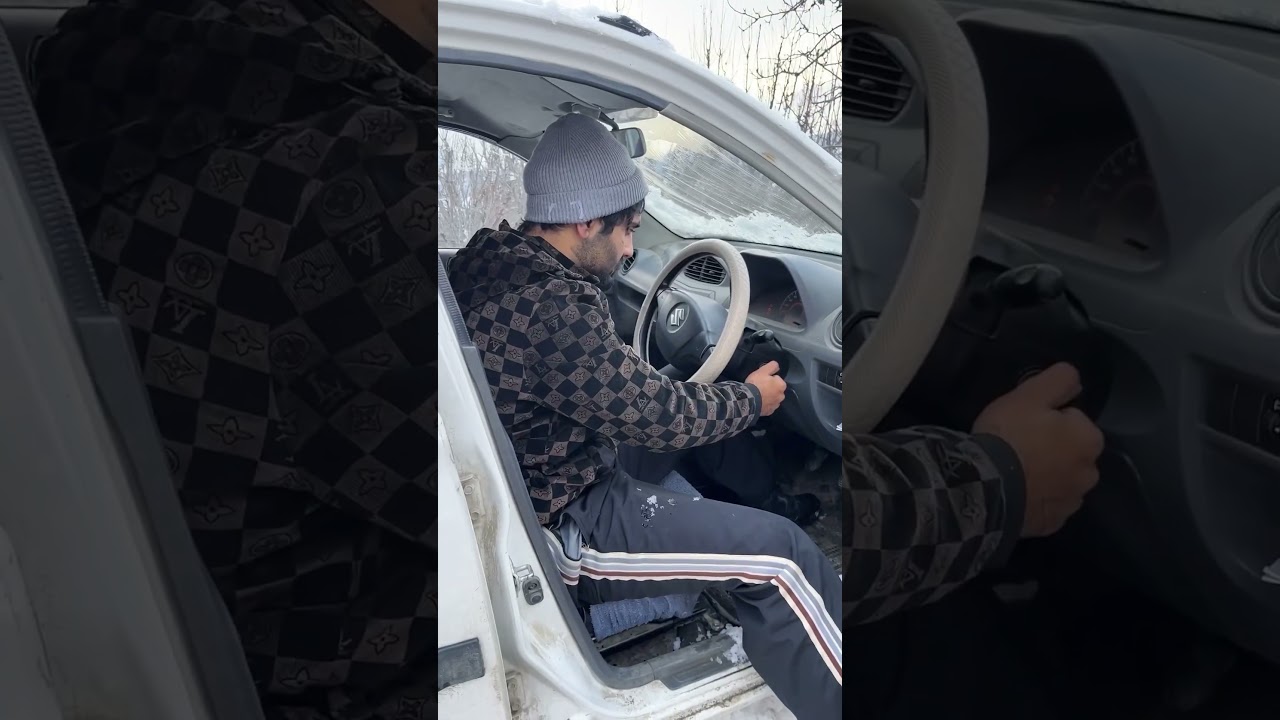 How to start car in winter&rsquo;s 🥶#shorts #trendingnow #viral #shortsfeed #snow