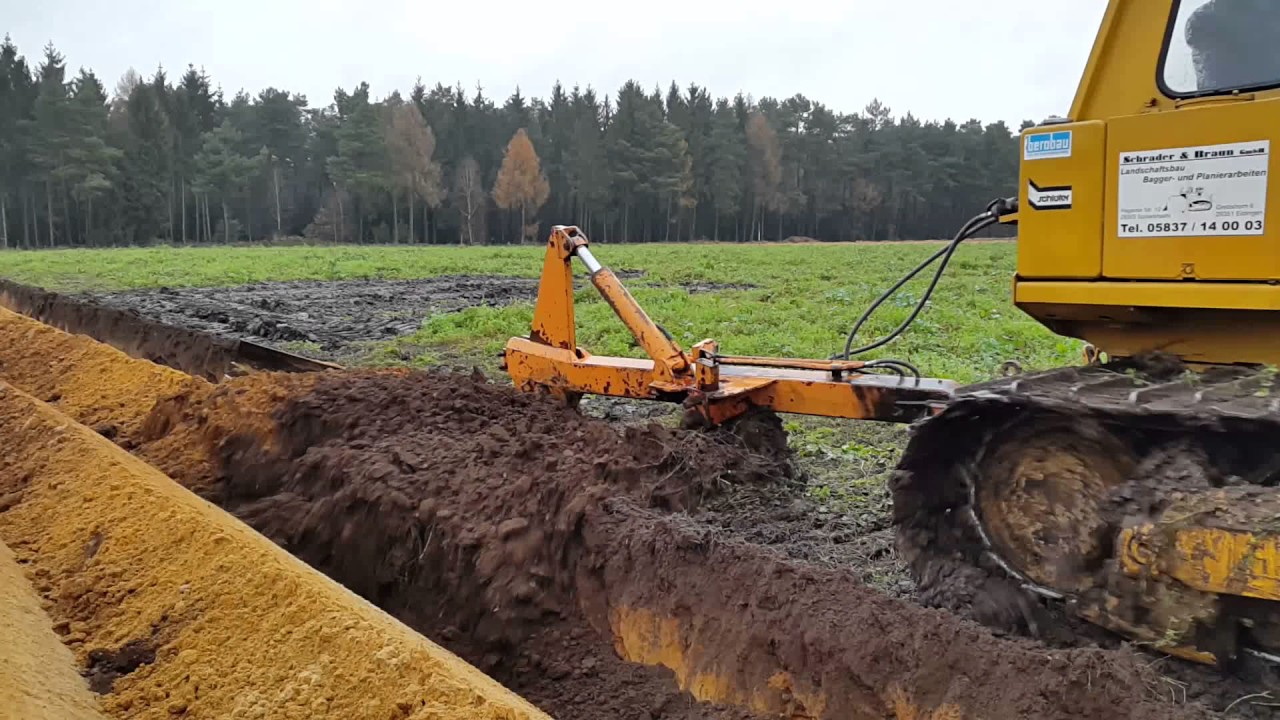 Tiefpflügen mit zwei Hanomag D600