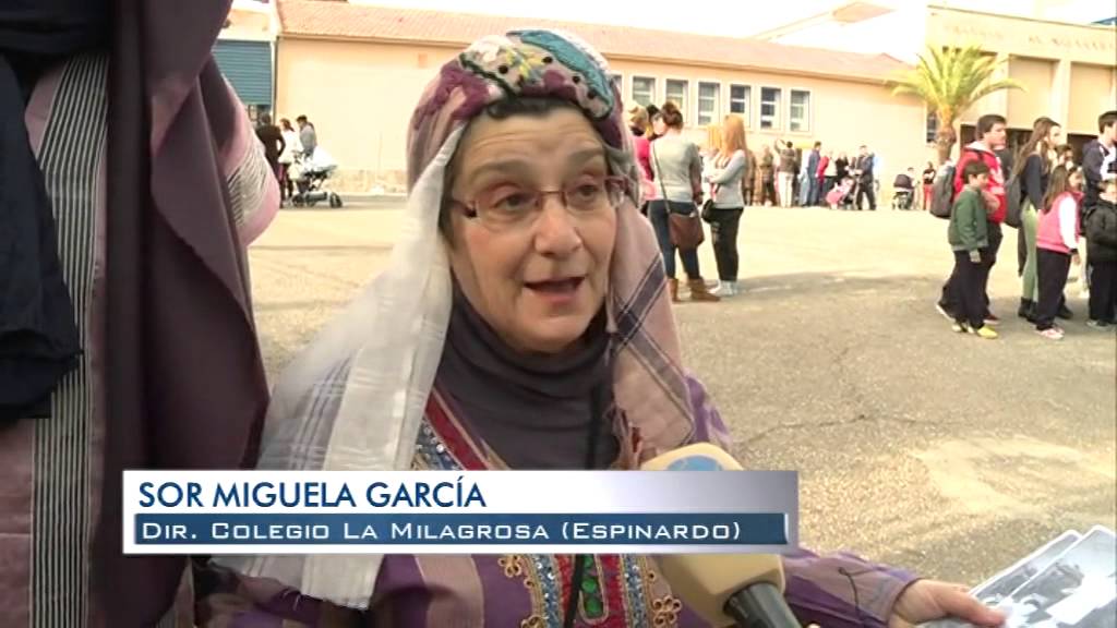 19/12/2013 En el Colegio La Milagrosa de Espinardo hacen un Bel&eacute;n viviente con sus alumnos.