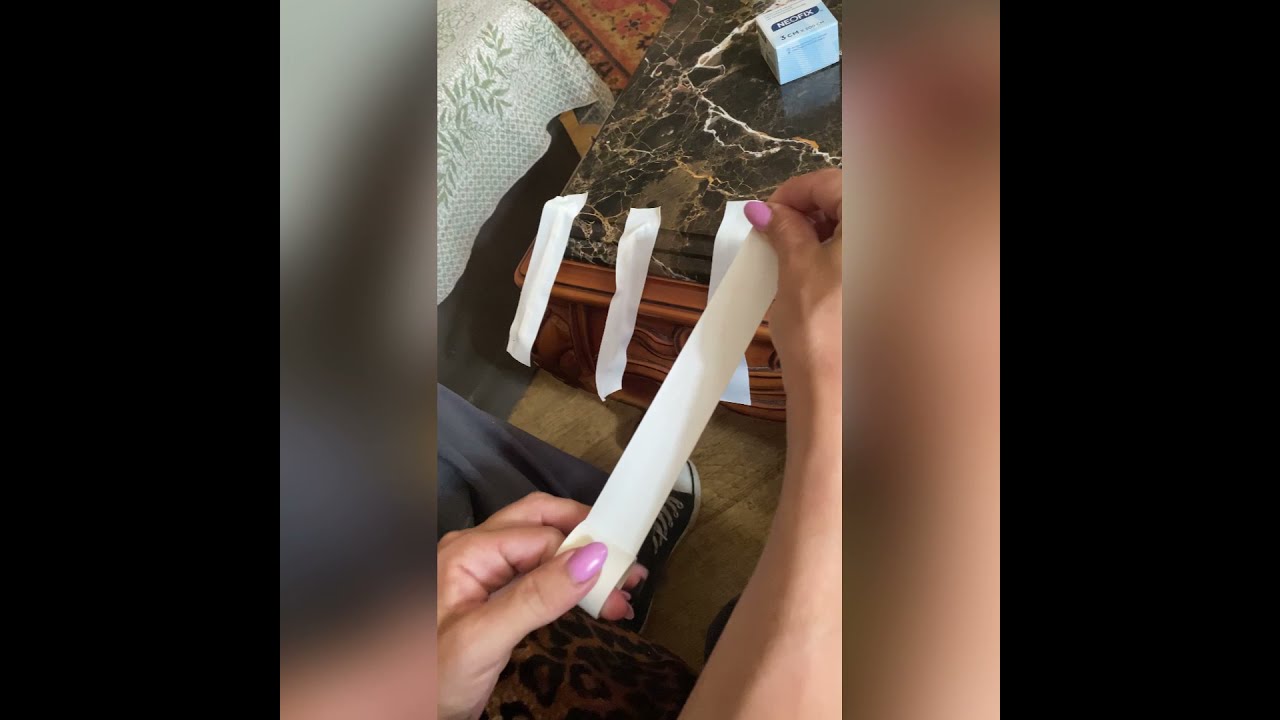 ставим уши доберману на палочки.