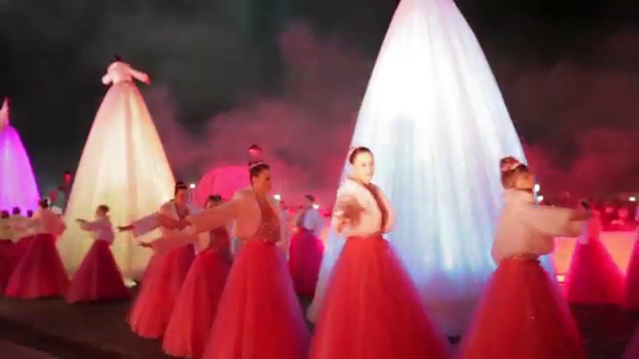 11. Dresdner SemperOpernball 2016 - „Dresden schillert. Der Ball ist bunt“