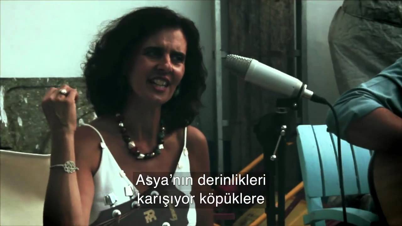 Vassiliki Papageorgiou ve arkadaşları Bizim Adalar Filmi Fragman