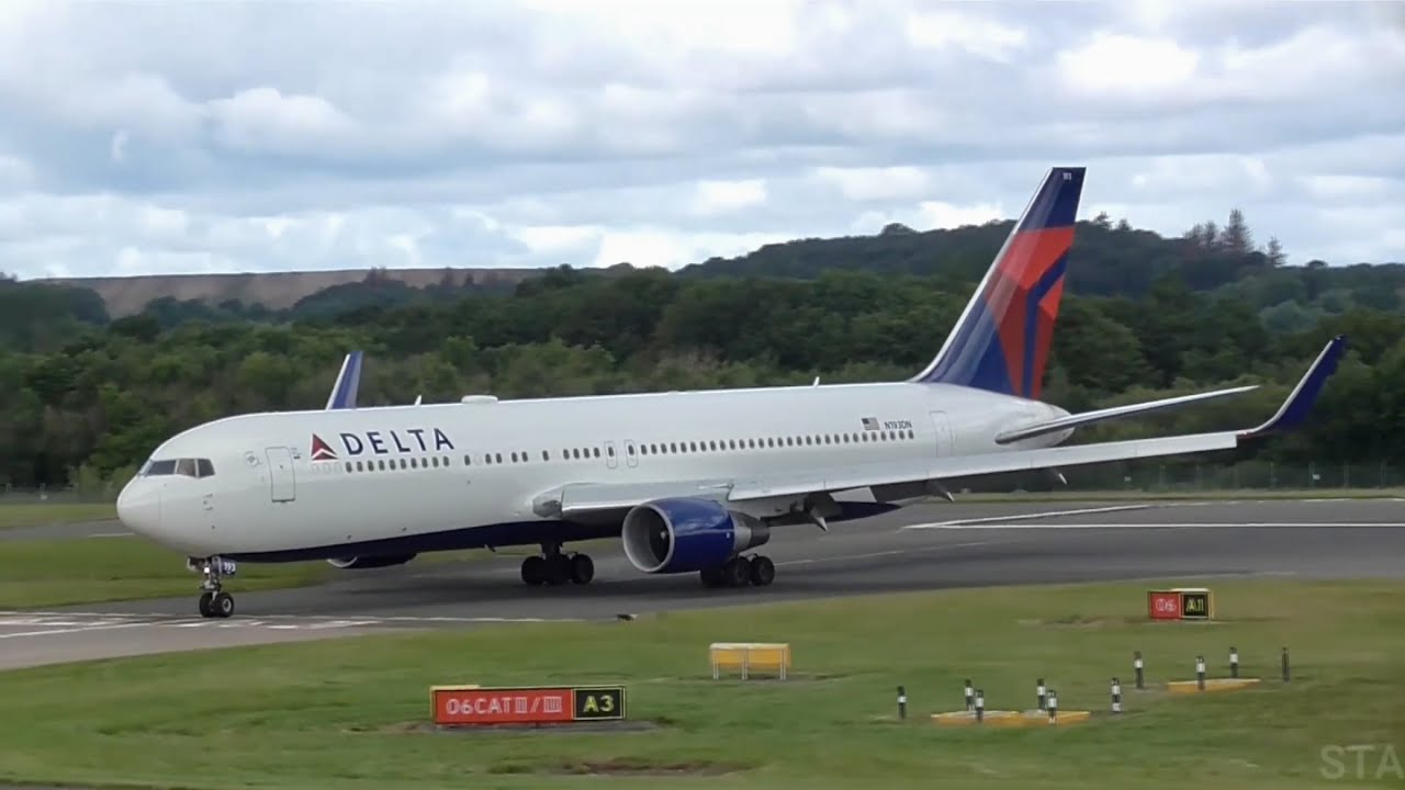Plane Spotting at Edinburgh Airport, EDI | July 17th, 2023