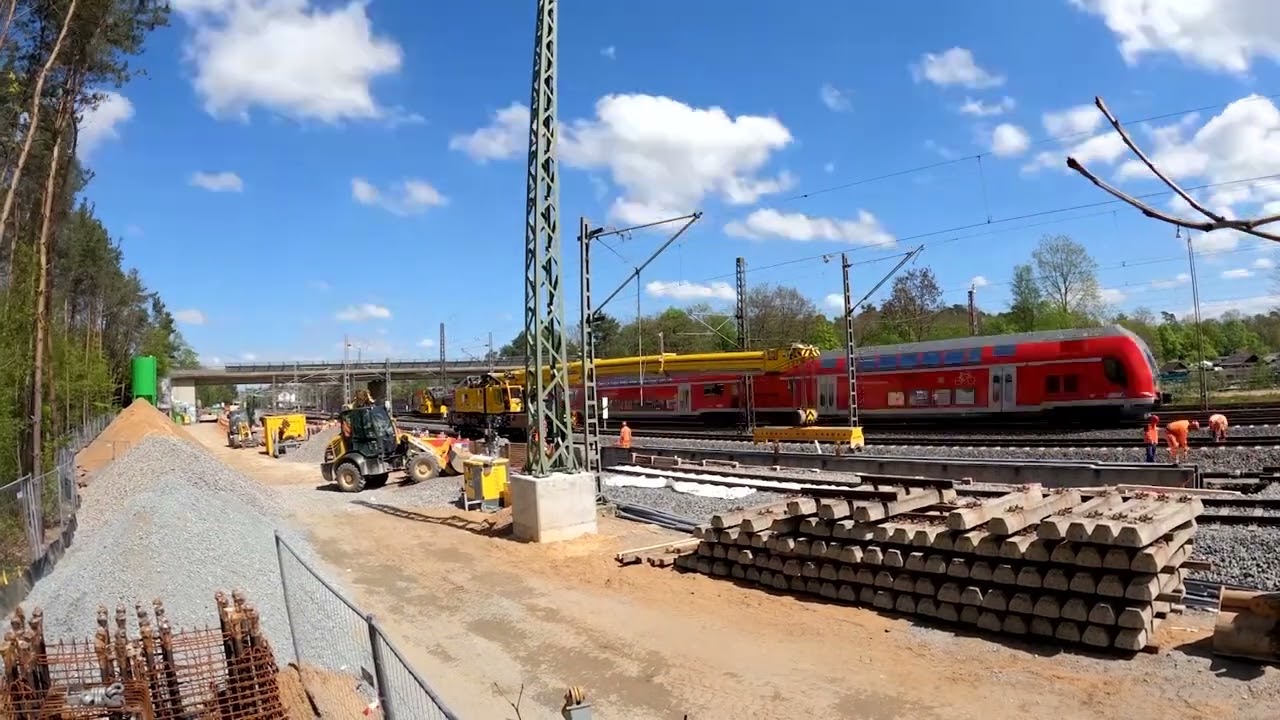 Einbau der Hilfsbrücken am Kreuzungsbauwerk Neu-Isenburg für die Regionaltangente West