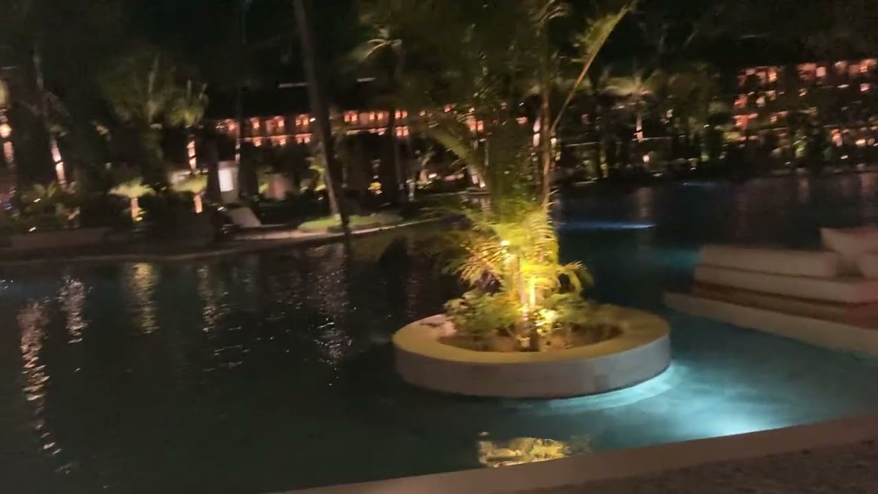 Nusa Dua BALI Jardin PARADISUS BY MELIA nocturno feb 2026