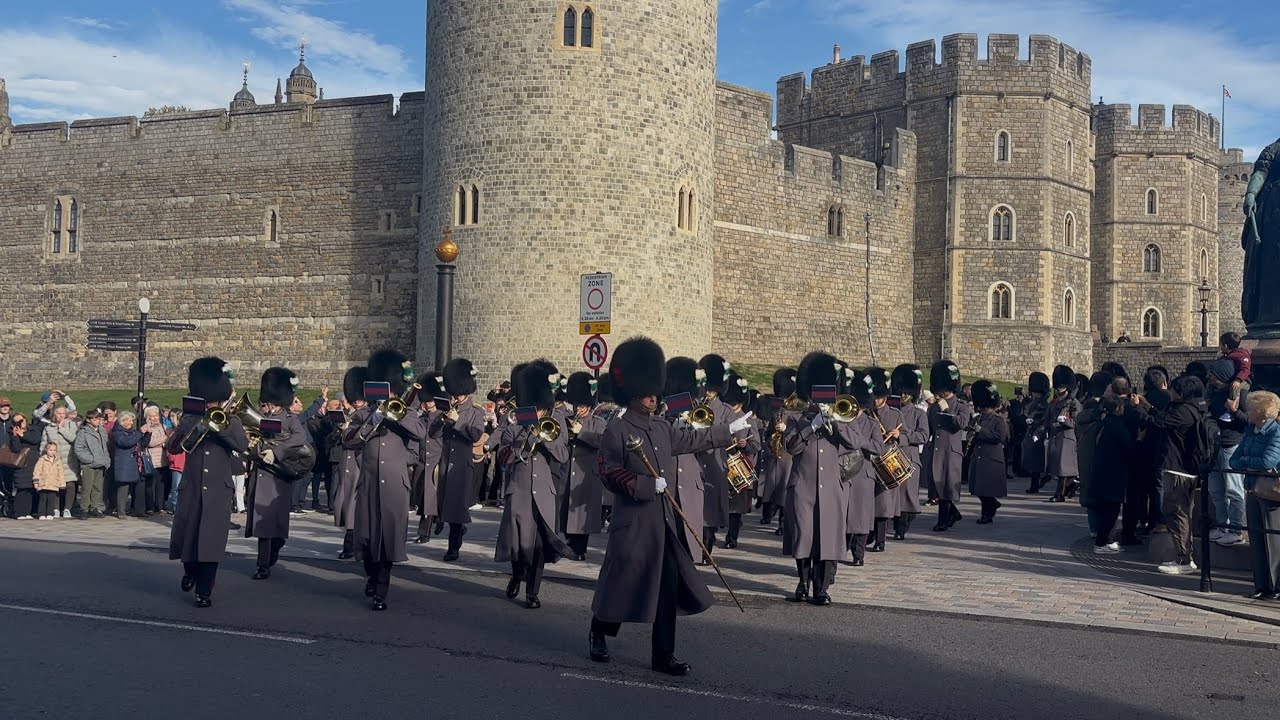 Band of the welsh guards new guard 4th regiment royal artillery 28/10/25