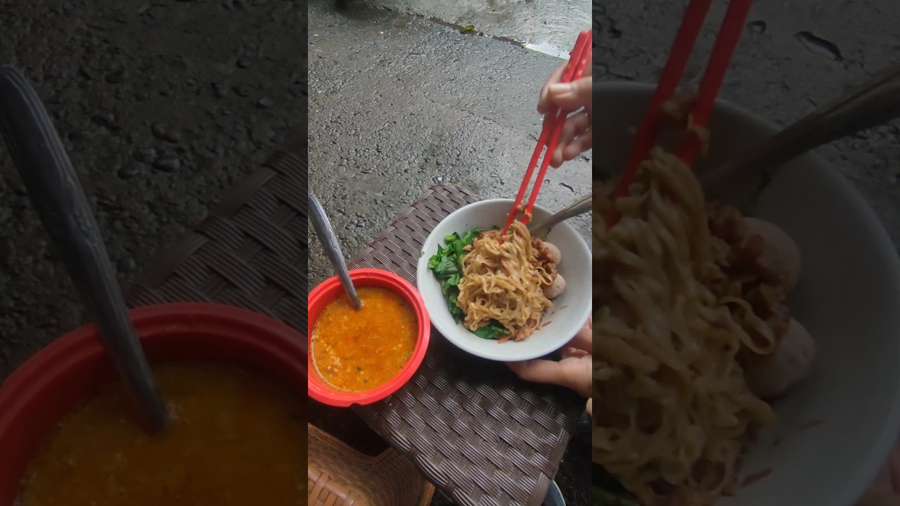 Mie ayam lada hitam di Keb baru Jak-Sel #shorts #shortsvideo #sukamakan #sukajalan #mieayam