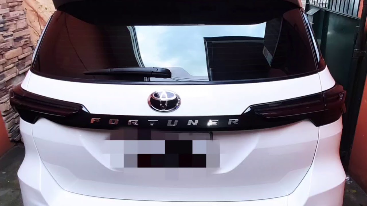 Toyota Fortuner Taillights Lambo Inspired
