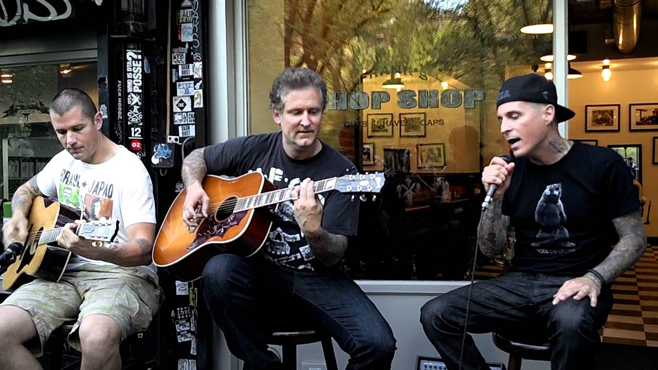 H2o acoustic attitude and Sunday