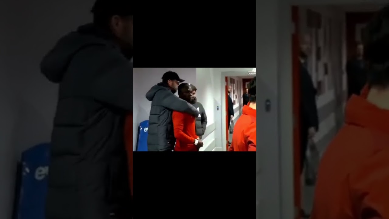 Jurgen Klopp Hugs Sadio Mane And WALKS AWAY On Seeing Salah 😂😂😂 
