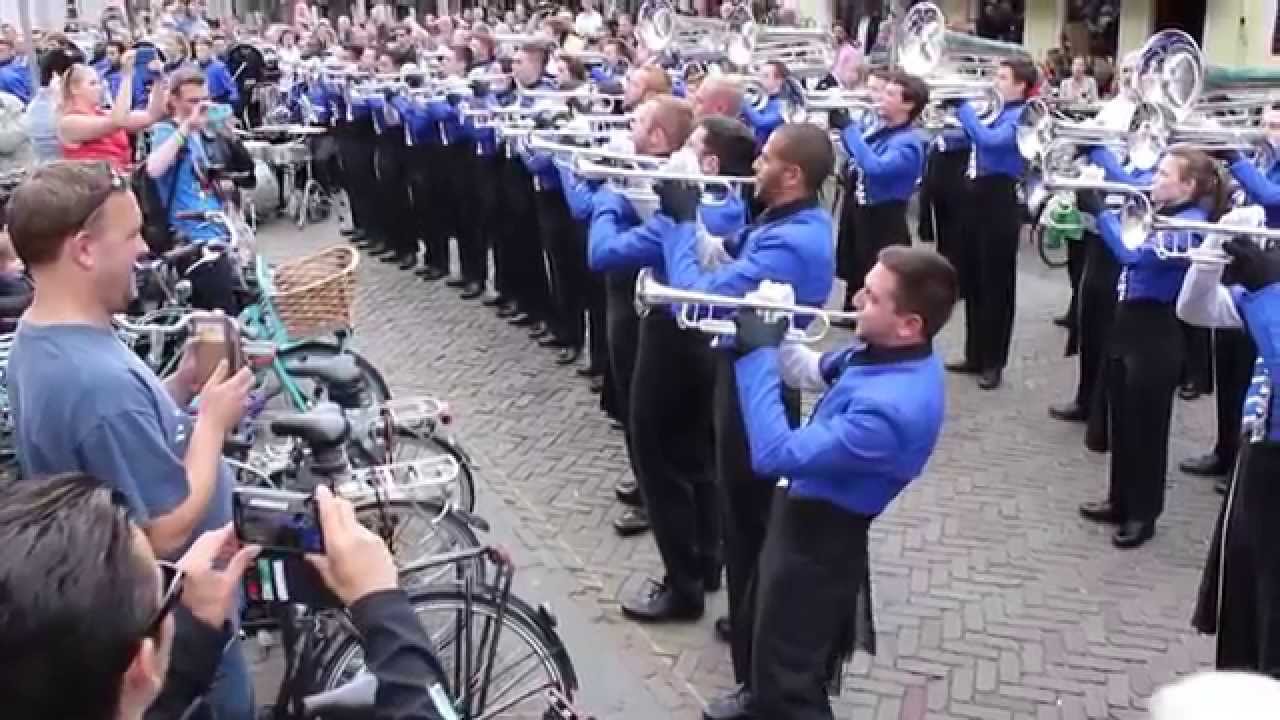 GPTV: Blue Devils kleuren Leeuwarder binnenstad