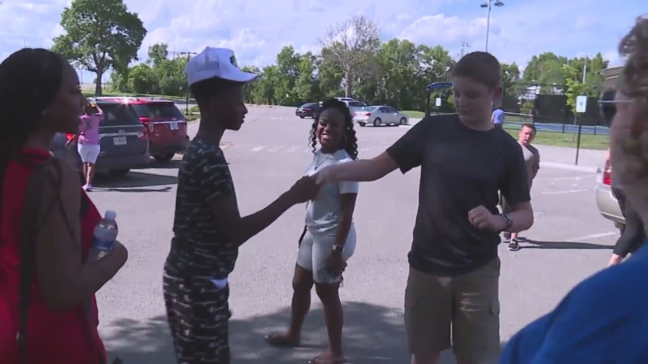 Act of kindness involving child with autism caught on camera in Lee's Summit