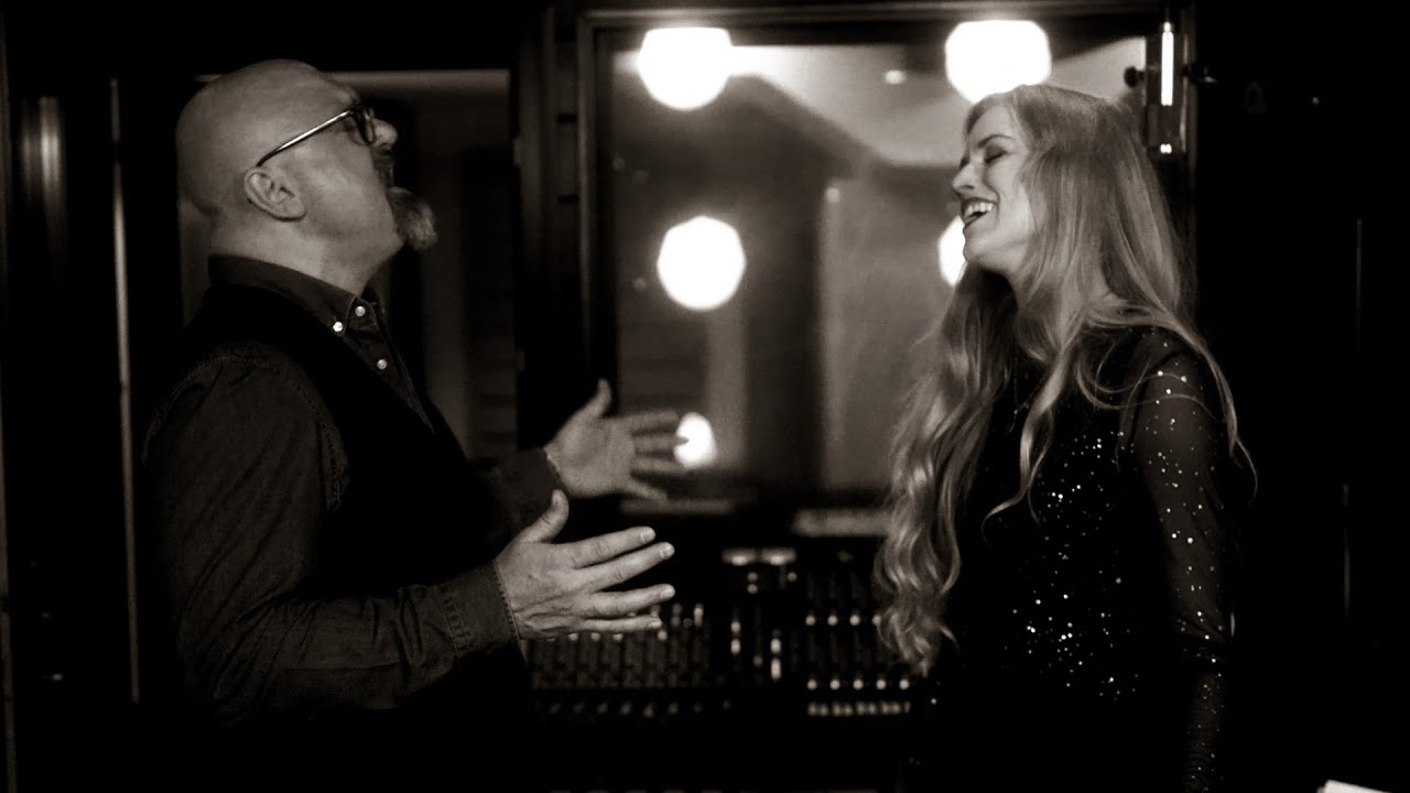 Orange bis feuerrot, Das Duett: Arthur Horváth (D) feat. Sarah Bouwers (NL)