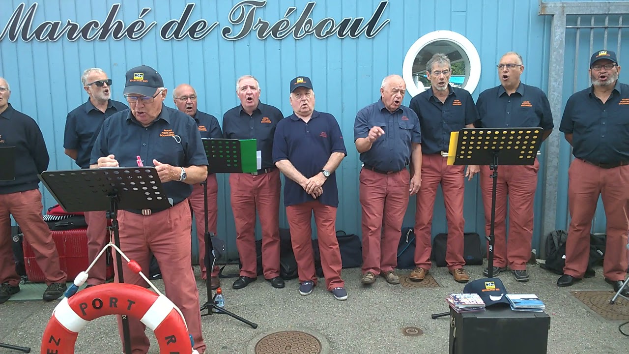 L'ile bleue par les Mouez Port-Rhu sur le marché de Tréboul en Juillet2021