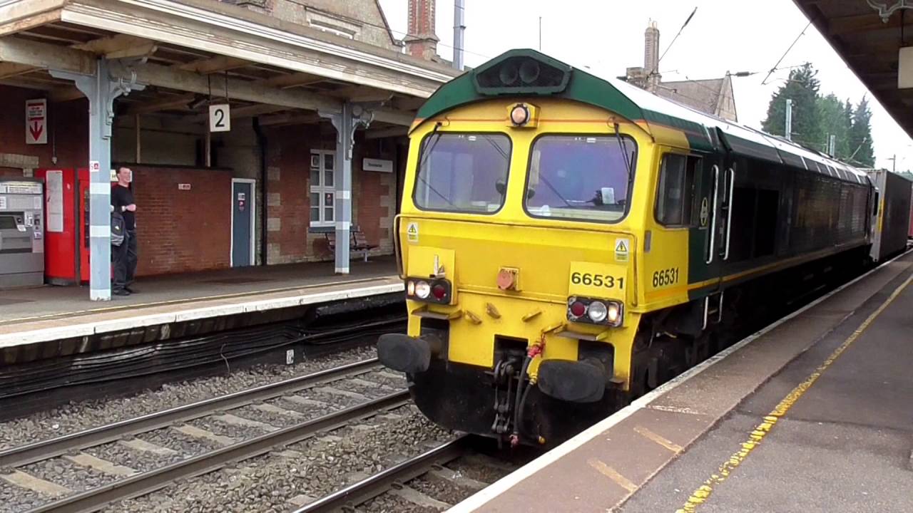 Trains At Stowmarket Railway Station (11/5/16)