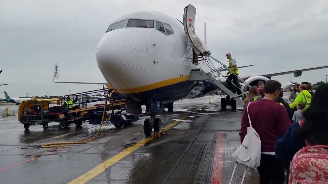 Trip report on Ryanair Boeing 737-8AS from Dublin to London Stansted Airport, July 2023
