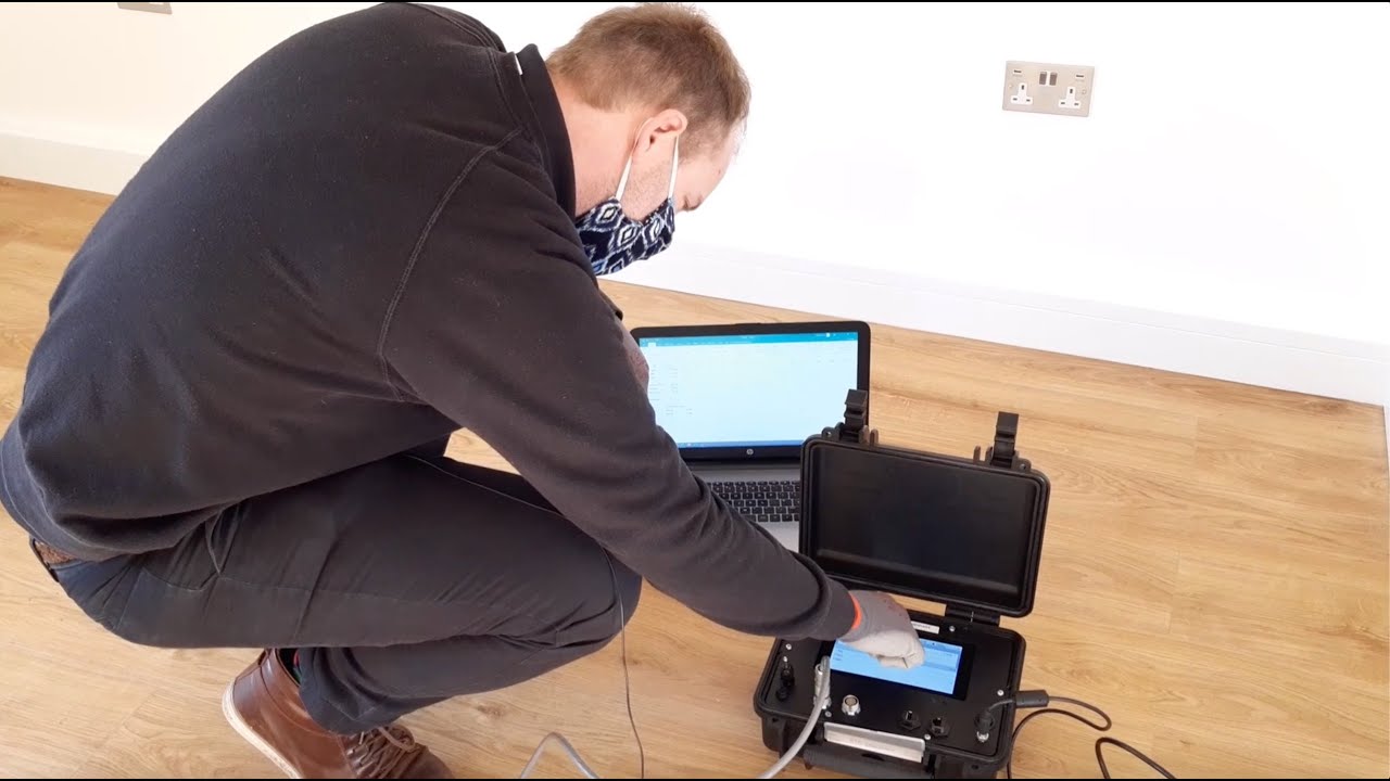 Green Building Skills video: Air leak Pulse test