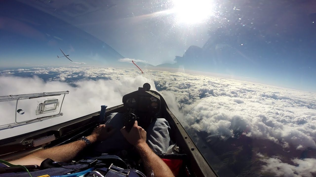 Gliding in Serres, French Alps 4K