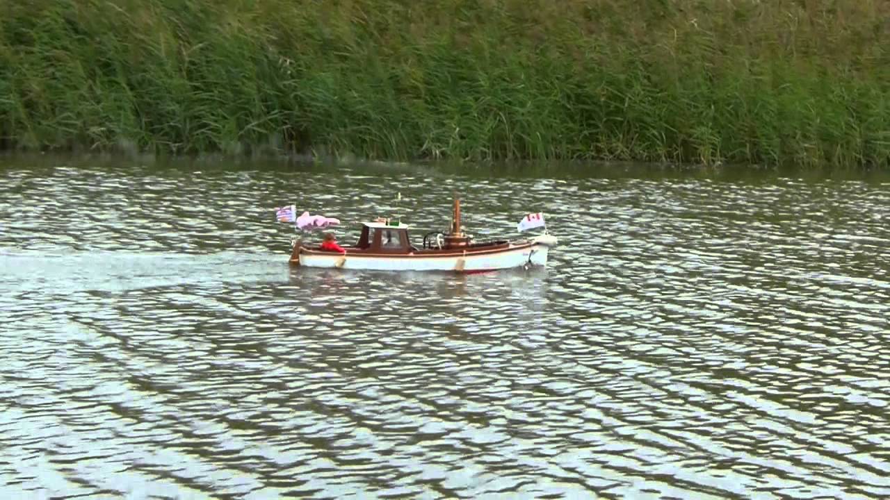 RC steam boat + camara onboard barco de vapor RC + cámara a bordo