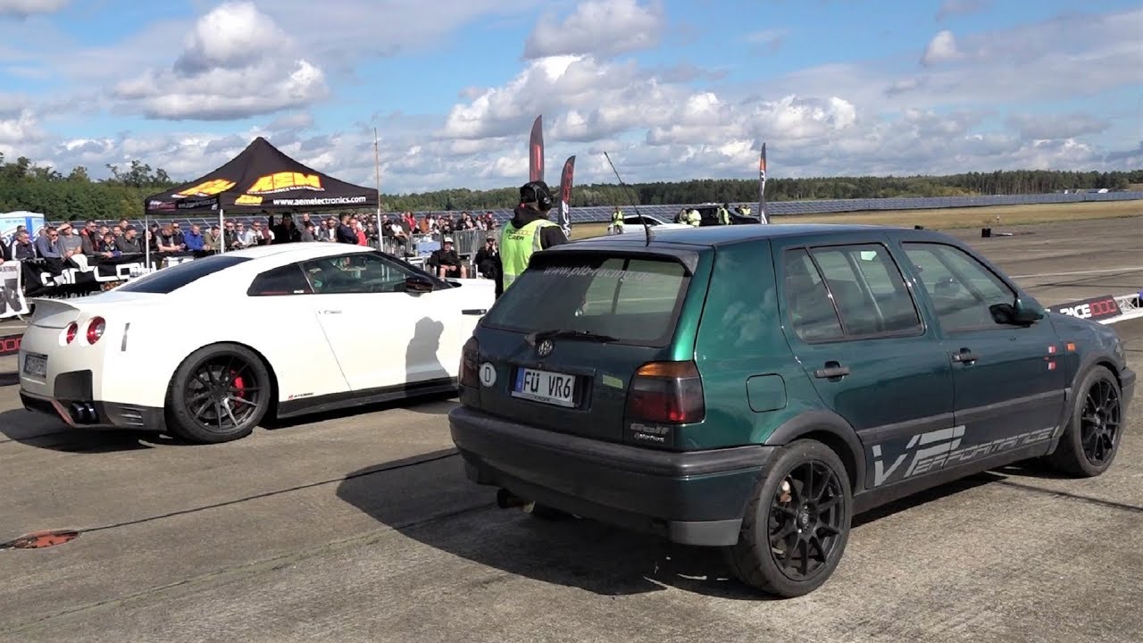 Nissan GT-R vs VW Golf 3 VR6 - Drag Race
