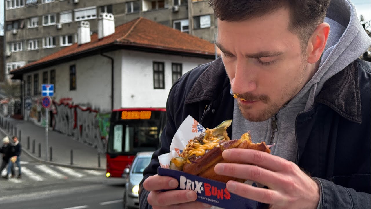 Beograd na vodi jede BRIX & BUNS 🍔