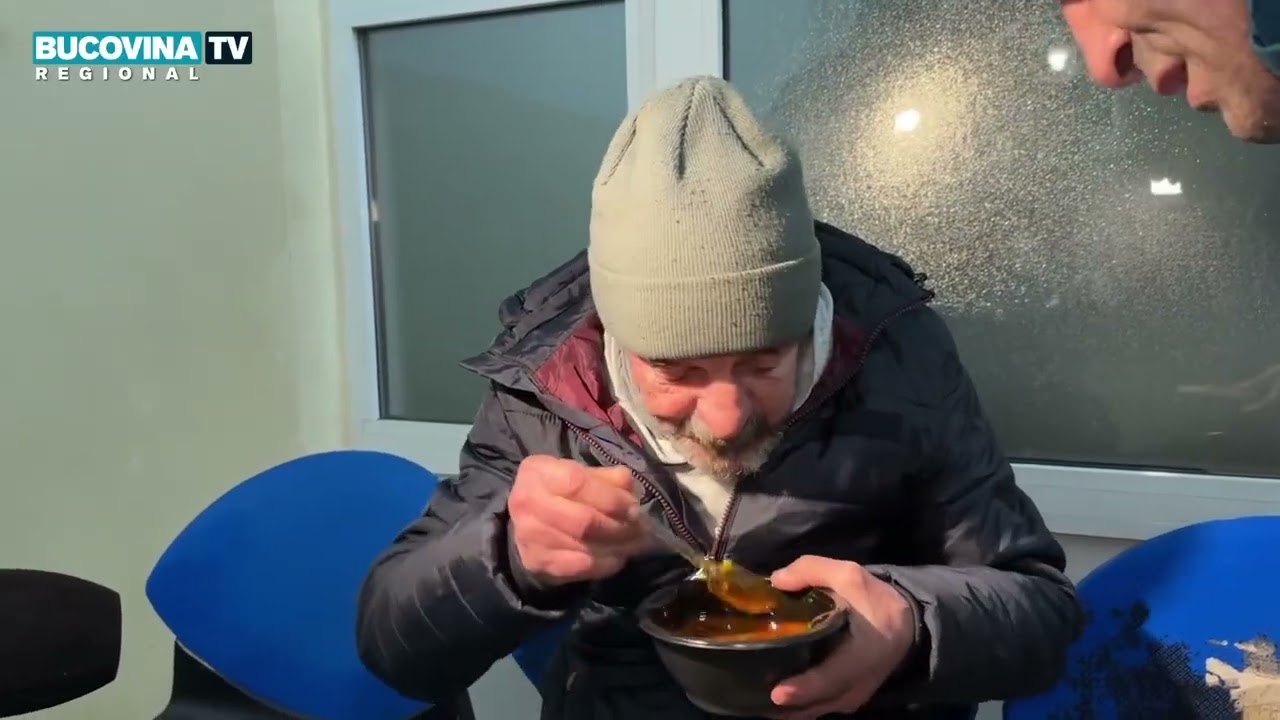 Gara le-a devenit casă oamenilor străzii, în plin ger