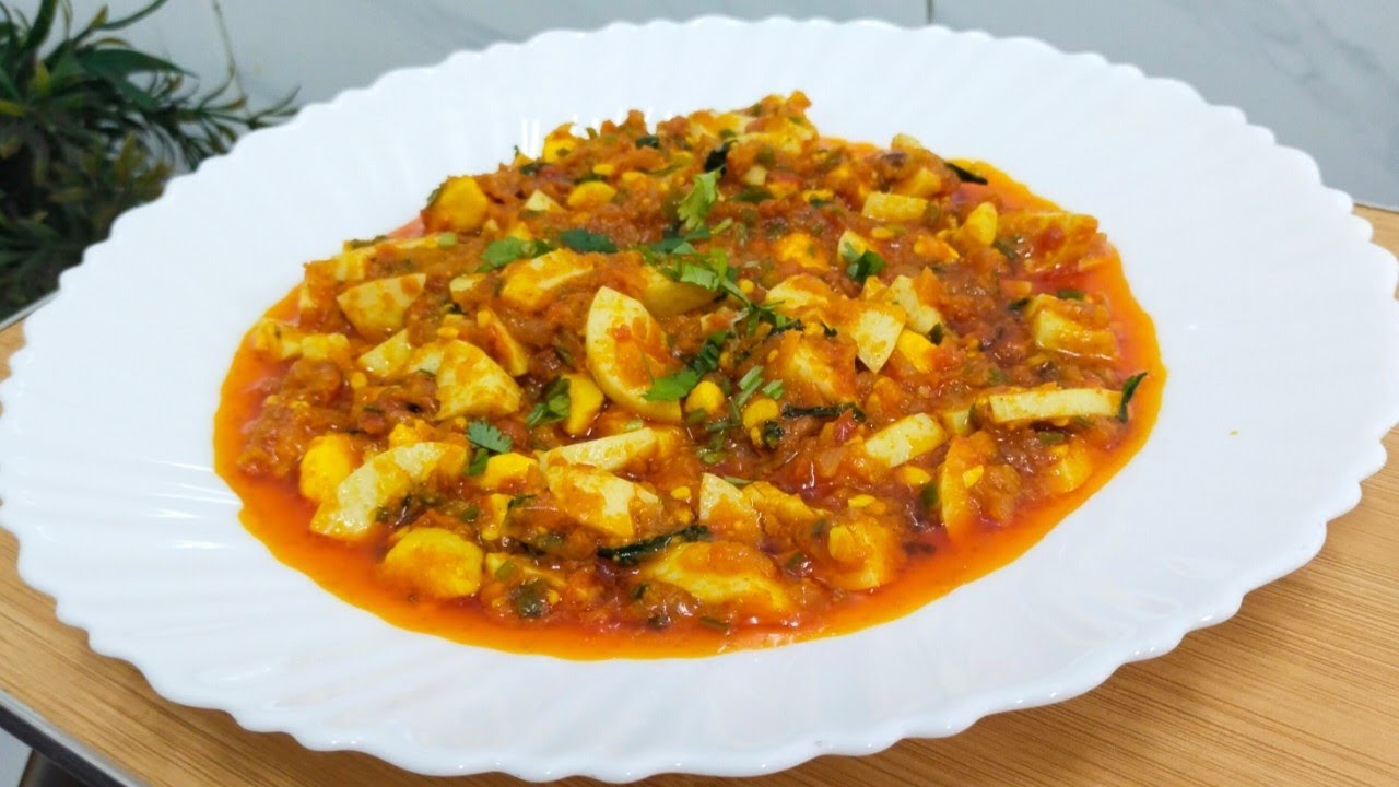 سحری میں سب سے زیادہ بننے والی انڈا بھجیاBoiled Egg Bhurji#muneezafoodsecrets #eggbhaji#andaghotala 