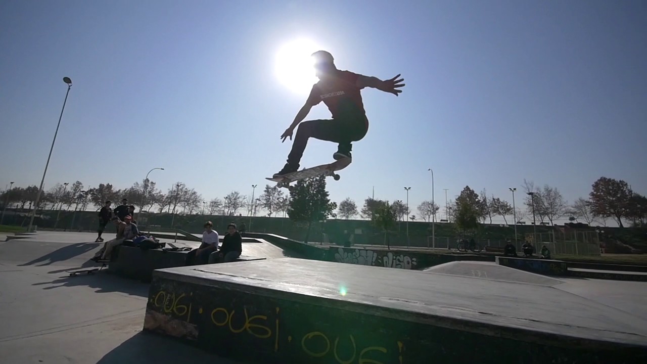 Parque De Los Reyes - Skate Board Santiago, Chile
