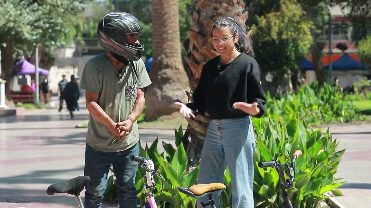 BUTTOWSKY, El hombre de la bicicleta más pequeña de Copiapó 🚲