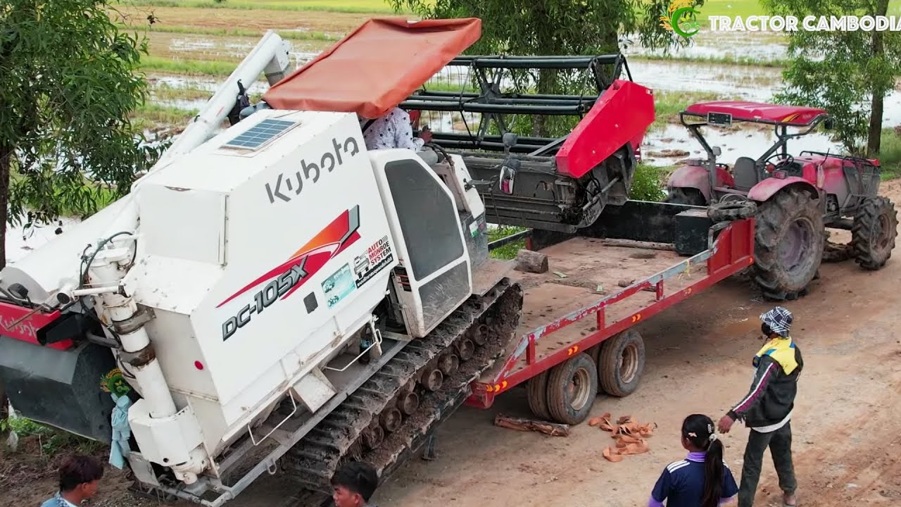 Incredible Safety Operator Combine Harvester Unloading From Tractor | Harvesting Skills Worker
