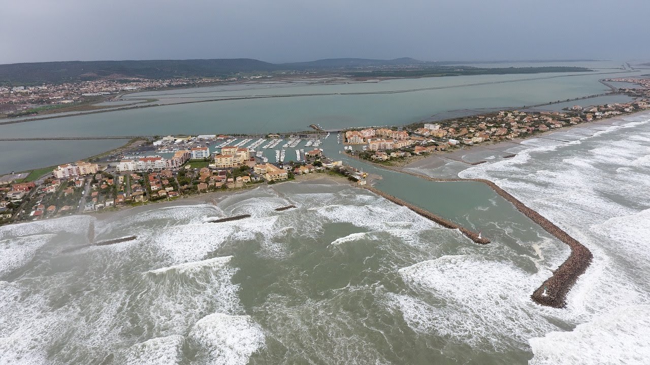 FRONTIGNAN-PLAGE filmé par un DRONE pendant la TEMPÊTE