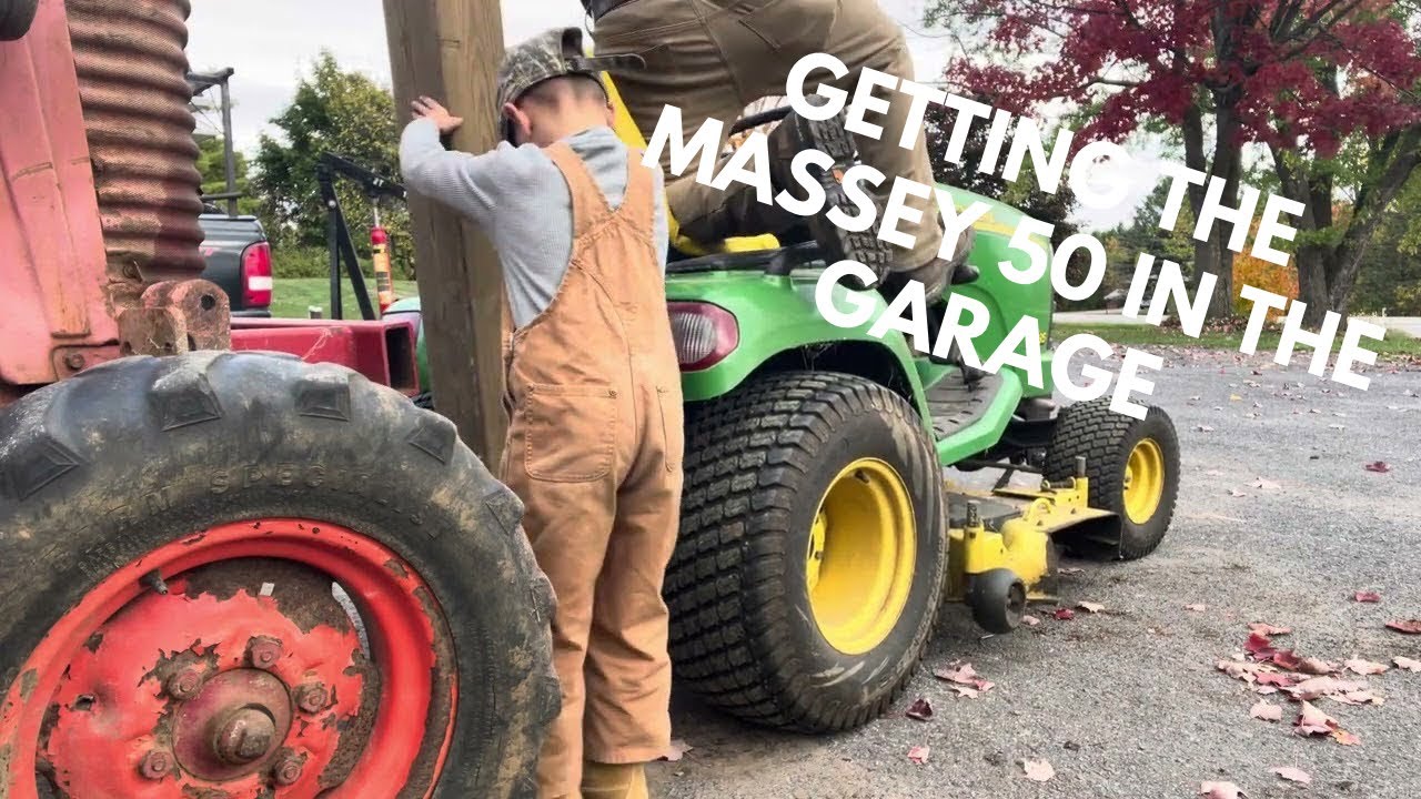 Убираем Massey 50 в гараж на зиму.