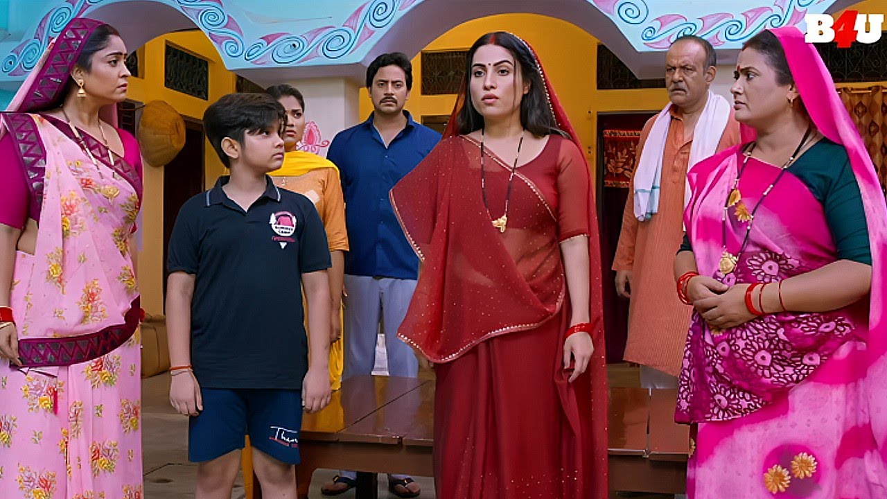 देखिये ना इस बाँझ की नज़र मुझे भी लग गयी इसने मुझसे भी माँ बनने का सुख छीन लिया और मुझे बाँझ बना दिया