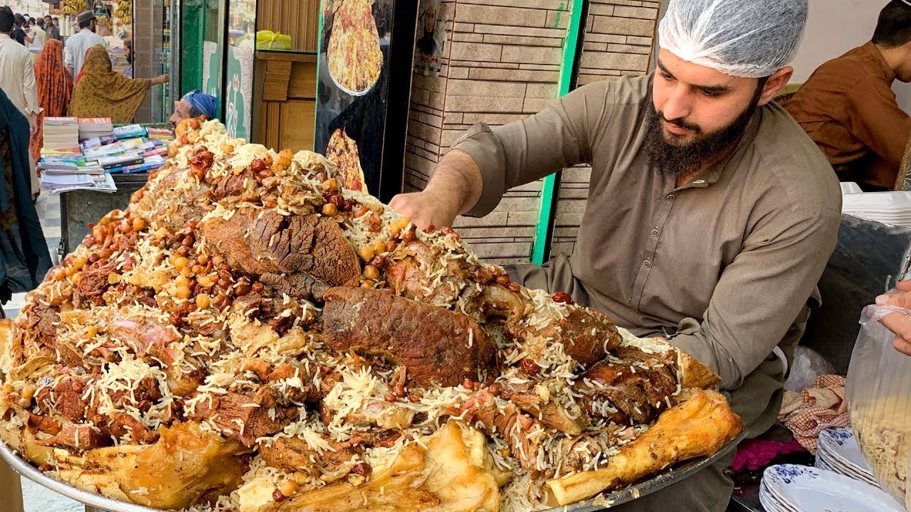 Huge Mountain of GOLDEN PULAO | Zaiqa Chawal - Street Food in Peshawar | Asian Food Street