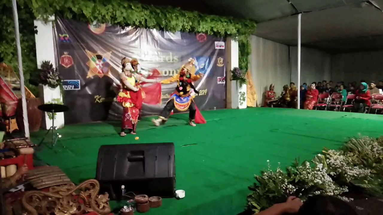 Tari Topeng Dalang 