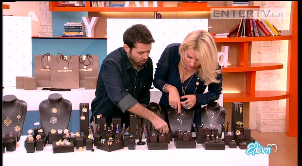 Entertv: Ποιος... φόρεσε μονόπετρο on air στην Ελένη Μενεγάκη;