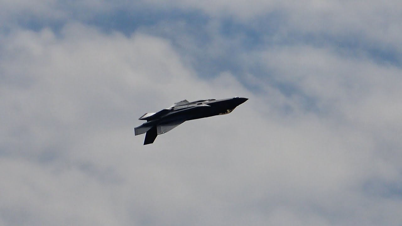 [4K] US Air Force F-35 Lightning Demonstration